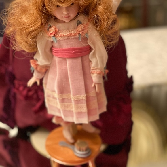 Vintage Franklin Heirloom Dolls(Set of 4) - Picture 5 of 16